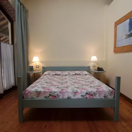 Polidora Bed & Breakfast 3*